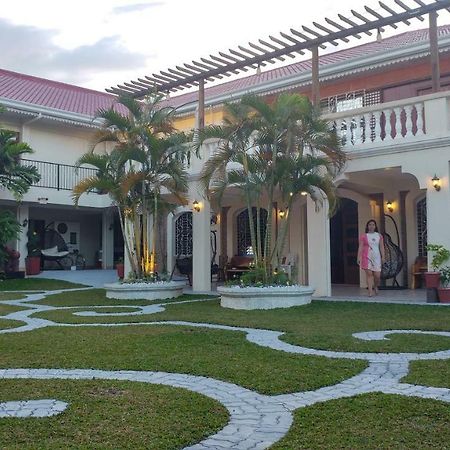 Casa Familya Hotel Batac Luaran gambar