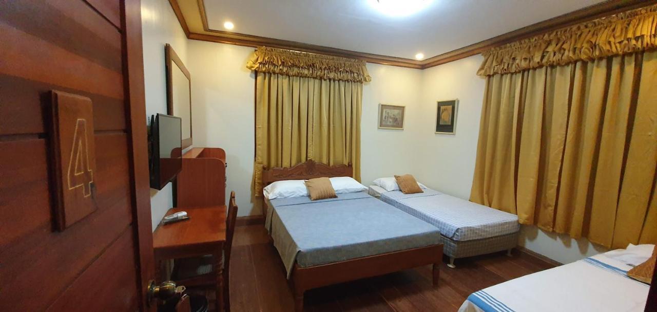 Casa Familya Hotel Batac Luaran gambar