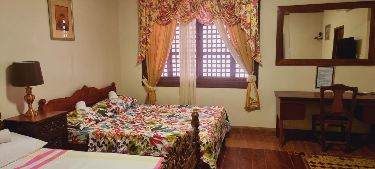 Casa Familya Hotel Batac Luaran gambar