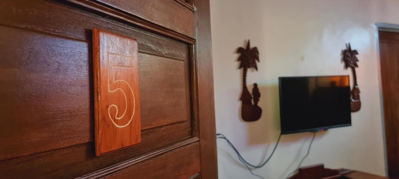 Casa Familya Hotel Batac Luaran gambar