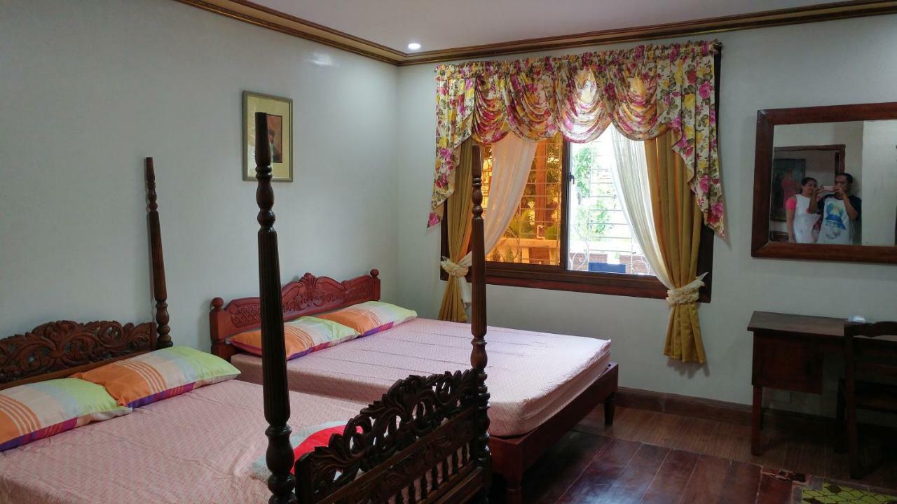 Casa Familya Hotel Batac Luaran gambar